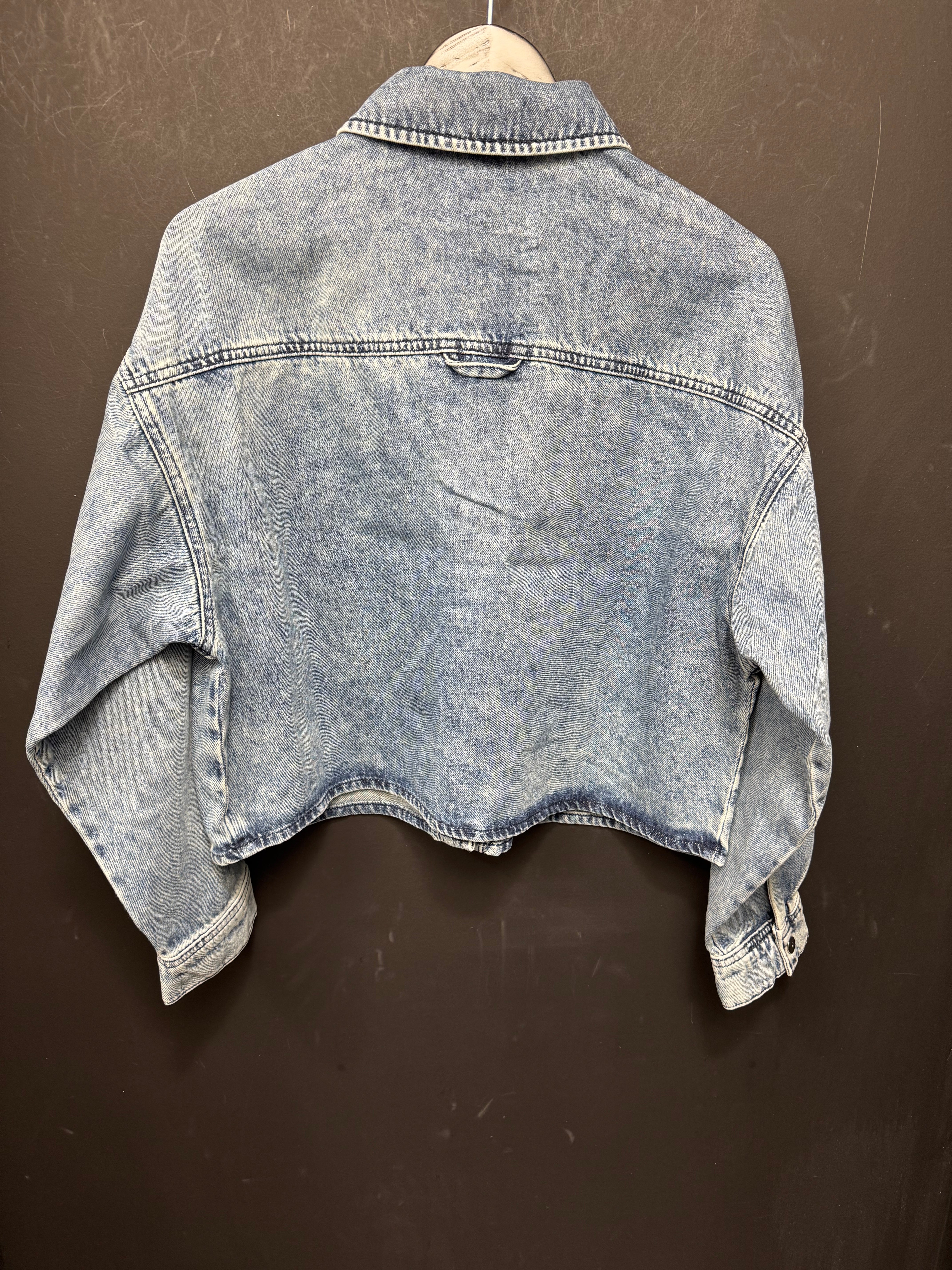 WOMEN'S CROPPED DENIM SHIRT