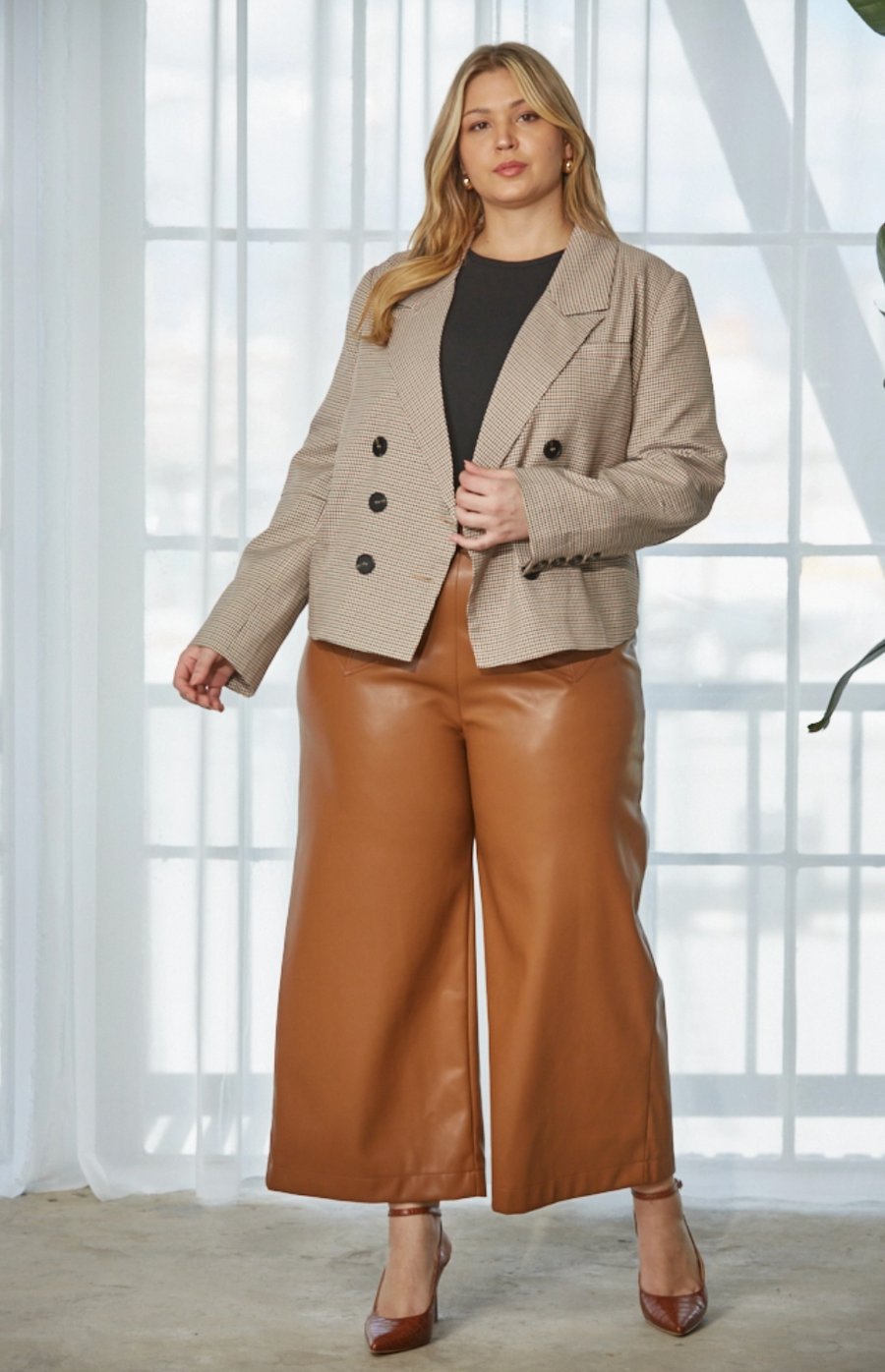 WOMEN'S PLUS FRONT ZIP DETAIL WIDE LEG PANTS