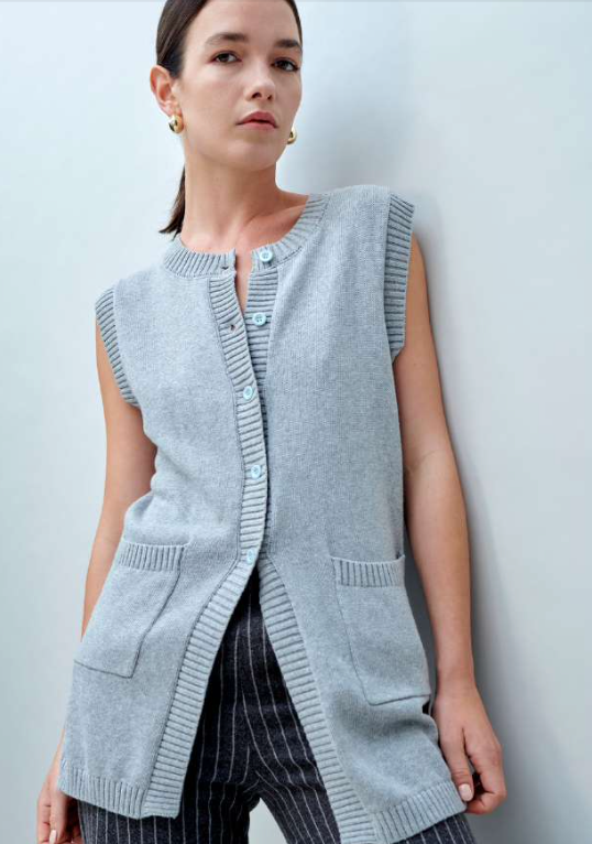 WOMEN'S SPLIT FRONT VEST