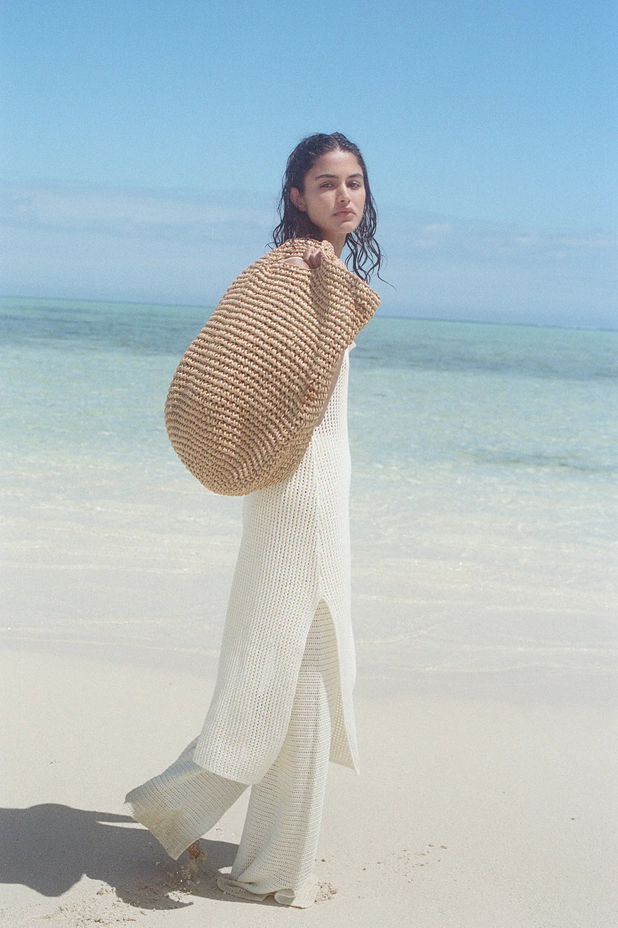 NATURAL ROUND STRAW BAG