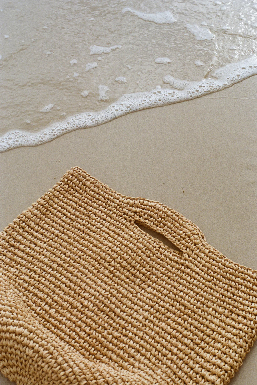 NATURAL ROUND STRAW BAG