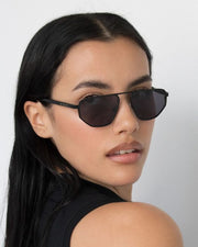 WOMEN'S VICTOIRE SUNNIES